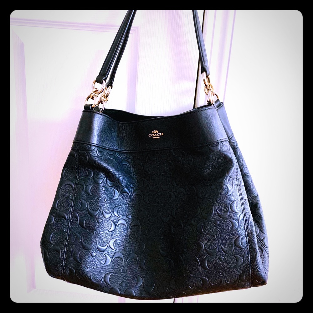 AUTHENTIC COACH PURSE